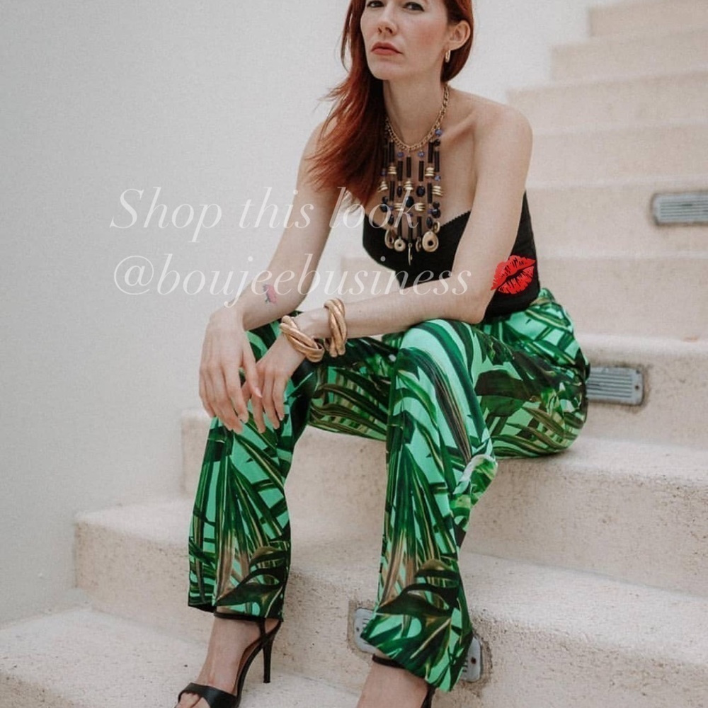ZARA - BNWT Green Satin Effect Flowy Tropical Floral Print Pants with Pockets
